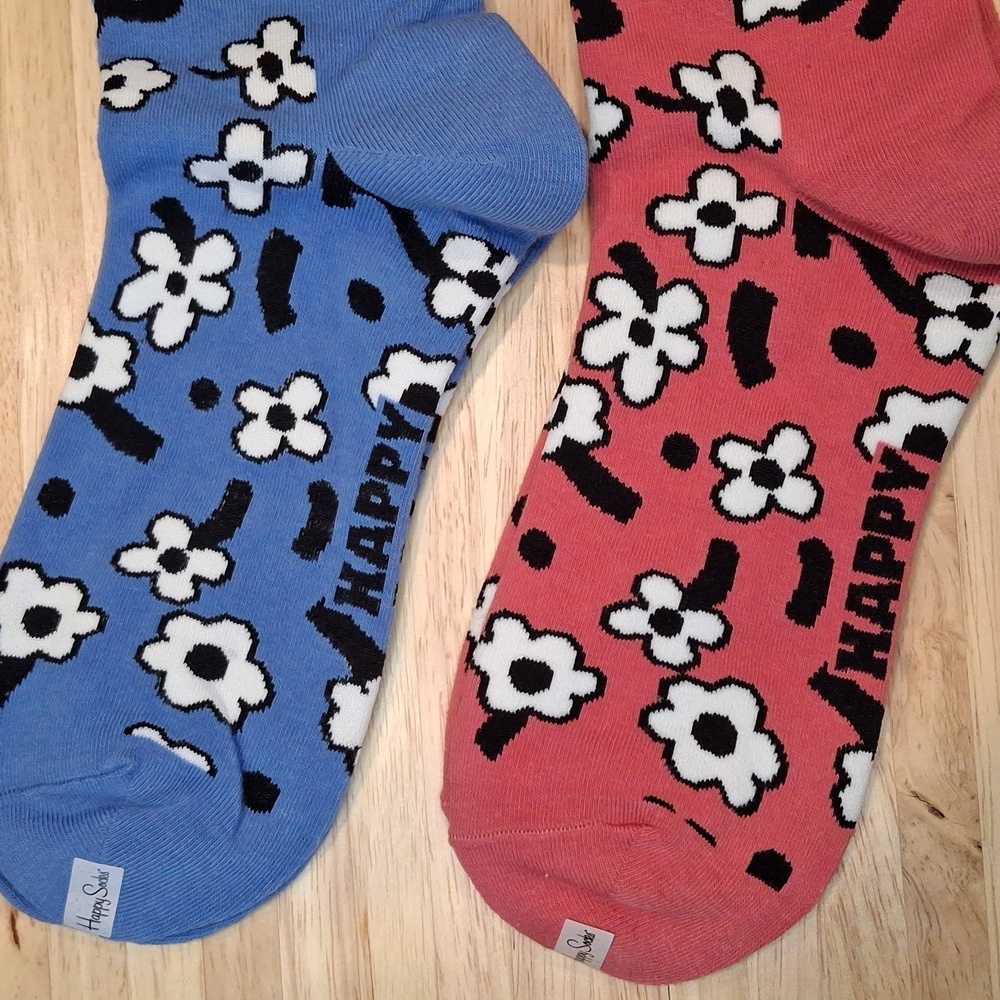 Happy Socks Crew Sock Bundle- Blue & Pink Floral Pattern - Picture 3 of 4